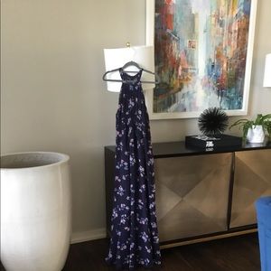 A Pea In a Pod Maternity Dress